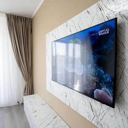 Soni Luxury 1286 Plaza With Private Parking & Self Check-in